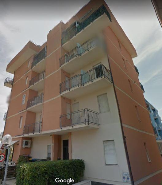 Appartamento Vista Mare מיסאנו אדריאטיקו מראה חיצוני תמונה
